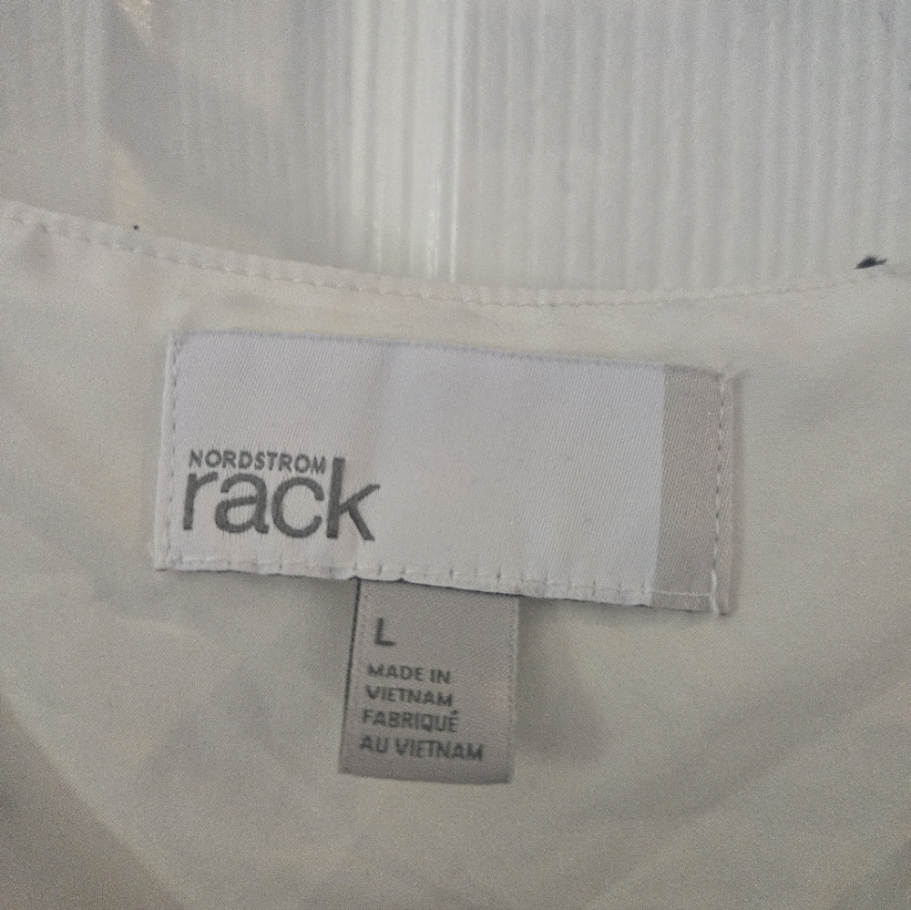 Women's V-Neck Tank - Picture 4 of 9